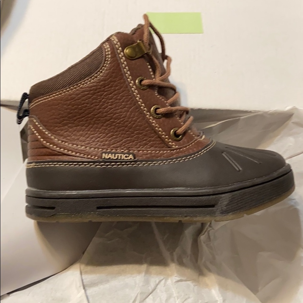 BOYS NAUTICAL SNOW BOOTS